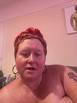 Pokój czatu na żywo – BustyRedxx