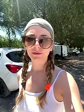 غرفة دردشة Jessicandy_ المباشرة