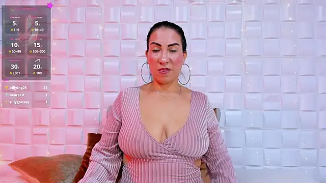 غرفة دردشة AmberJoyMilf المباشرة