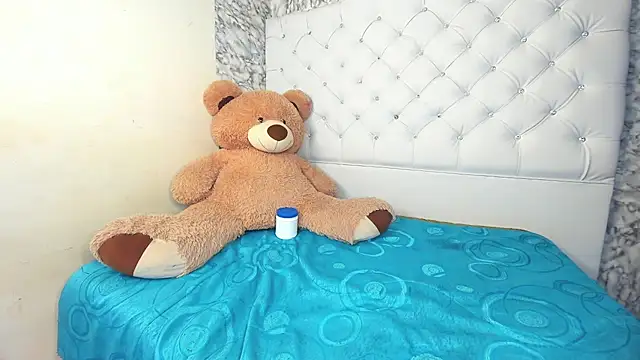 Sala de chat en directo de Clarita_Hill