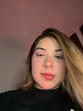 alejasc_'s Live Chat Room