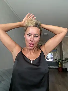 Tania201243 실시간 채팅방