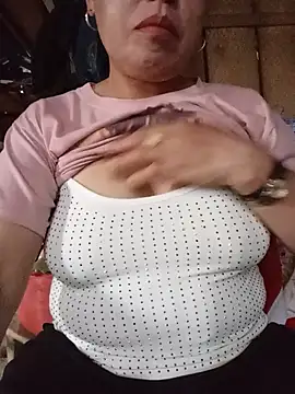Sala de chat ao vivo de Agnes-baby