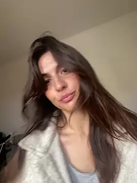 Živá chatovací místnost keyneyamal