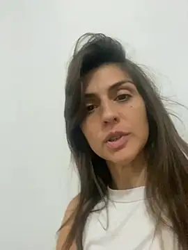 Živá chatovací místnost keyneyamal