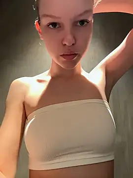 AshleyMur чат на живо