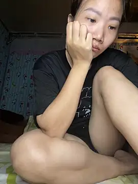 -Lyly_ Cameră chat live