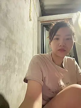 -Lyly_ Cameră chat live