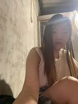 -Lyly_ Live Chatraum