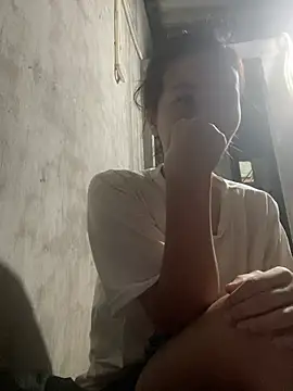 -Lyly_ Cameră chat live