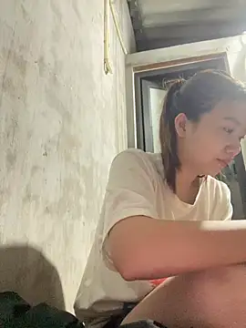 -Lyly_n Live chat-huone