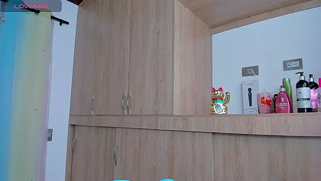 emilywilliis élő chatszobája
