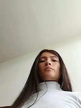 Michelle_ec's Live Chat Room