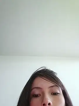 חדר צ'אט בשידור חי של Michelle_ec