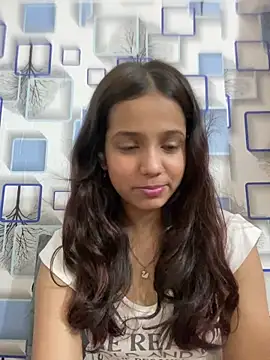 sanjna0122 Live Chatraum