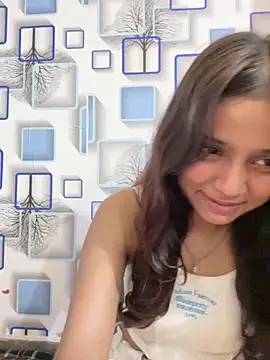חדר צ'אט בשידור חי של sanjna0122