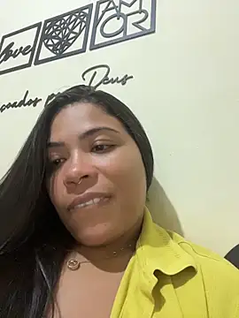 Sala de chat ao vivo de ZahraAmira_