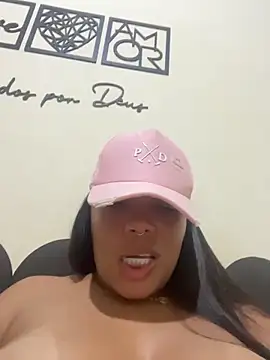 Chatroom en direct de ZahraAmira_