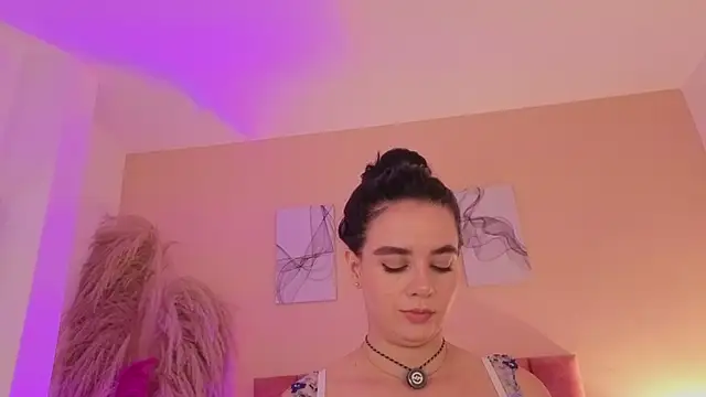 Živá chatovací místnost emmy_danielss