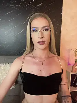 Alana_Stone – live sex-cam-show