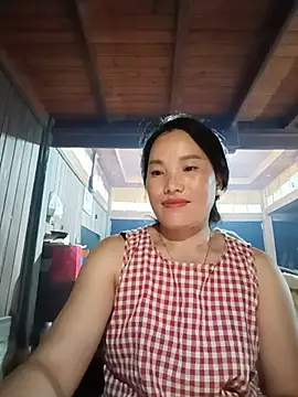 yu--yon Live chat-huone