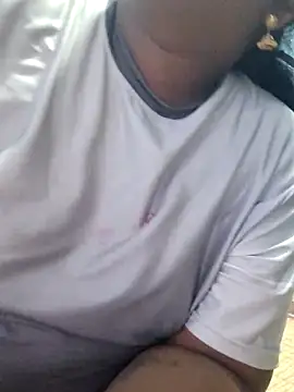 Sala de chat en directo de divyasree1431