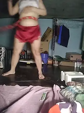 Zu_naa Adlı Modelin Canlı Sohbet Odası