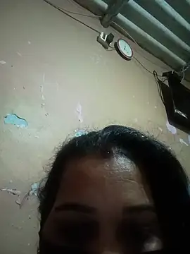 Hotnidhisexih's Live Chat Room