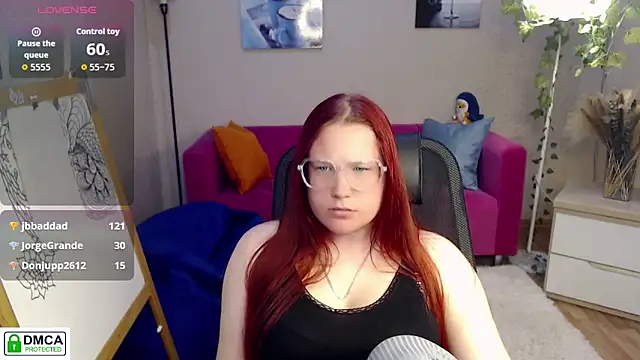 kuri_u's Live Chat Room