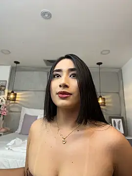 Phòng Chat Trực Tiếp IvonneOwen