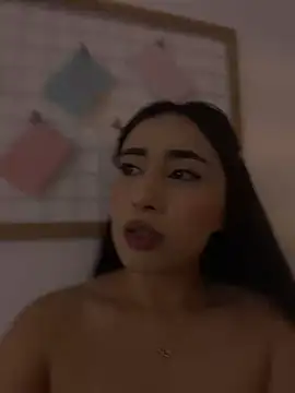 غرفة دردشة IvonneOwen المباشرة
