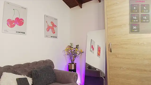 mia_ebony_ Adlı Modelin Canlı Sohbet Odası
