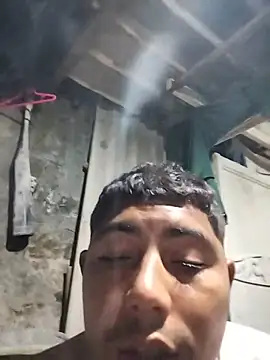 Sala de chat en directo de master_juju1924