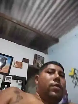 master_juju1924 élő chatszobája