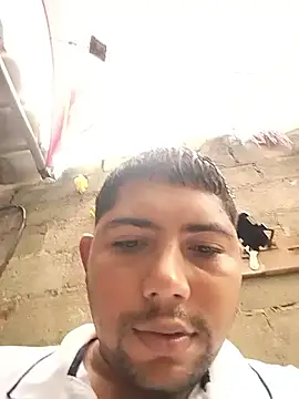 Sala de chat en directo de master_juju1924