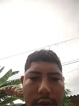 Sala de chat en directo de master_juju1924