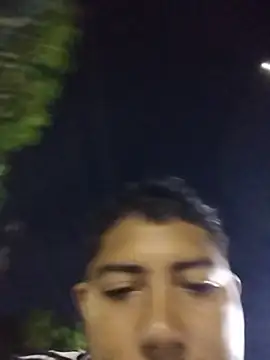 master_juju1924 Live Chatraum
