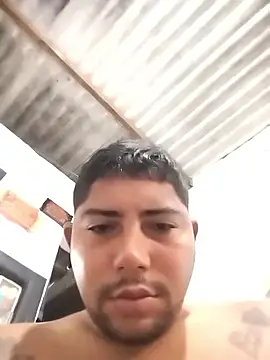חדר צ'אט בשידור חי של master_juju1924