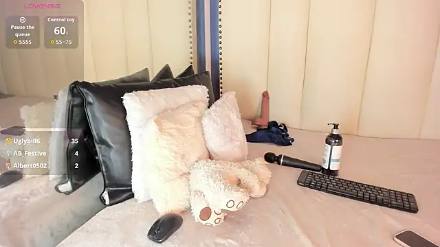 KeisyCamer Adlı Modelin Canlı Sohbet Odası