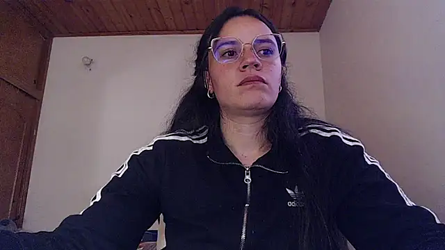 غرفة دردشة Shanel_Lozano المباشرة