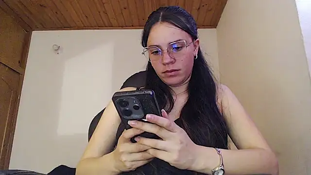 Shanel_Lozanon Live chat-huone