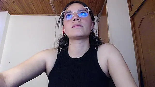 Shanel_Lozano – Naživo chatovacia miestnosť