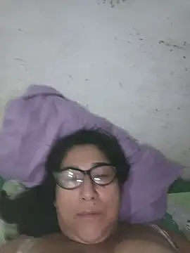 PatriciaGrajales Adlı Modelin Canlı Sohbet Odası