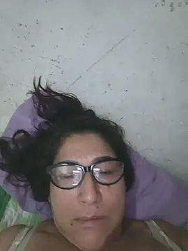 חדר צ'אט בשידור חי של PatriciaGrajales