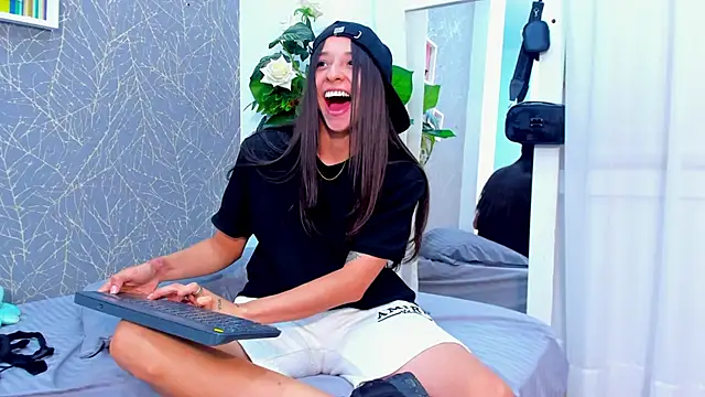 ViictoriiaSaenz Cameră chat live