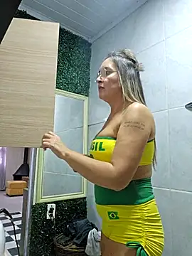 Show de sexo ao vivo de BellaFortuneGaucha