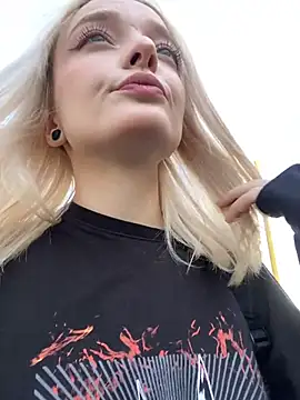 aka_Blonde 即時聊天室
