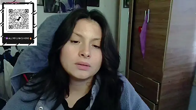 yessica_gomez01 Adlı Modelin Canlı Sohbet Odası