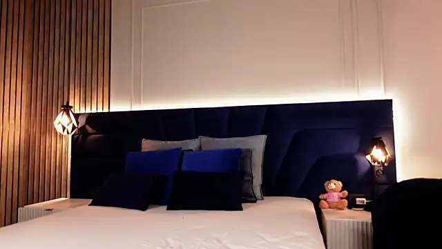 KylieeV Adlı Modelin Canlı Sohbet Odası