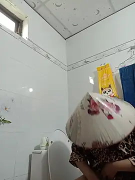 Živá chatovací místnost EnzxMoon02